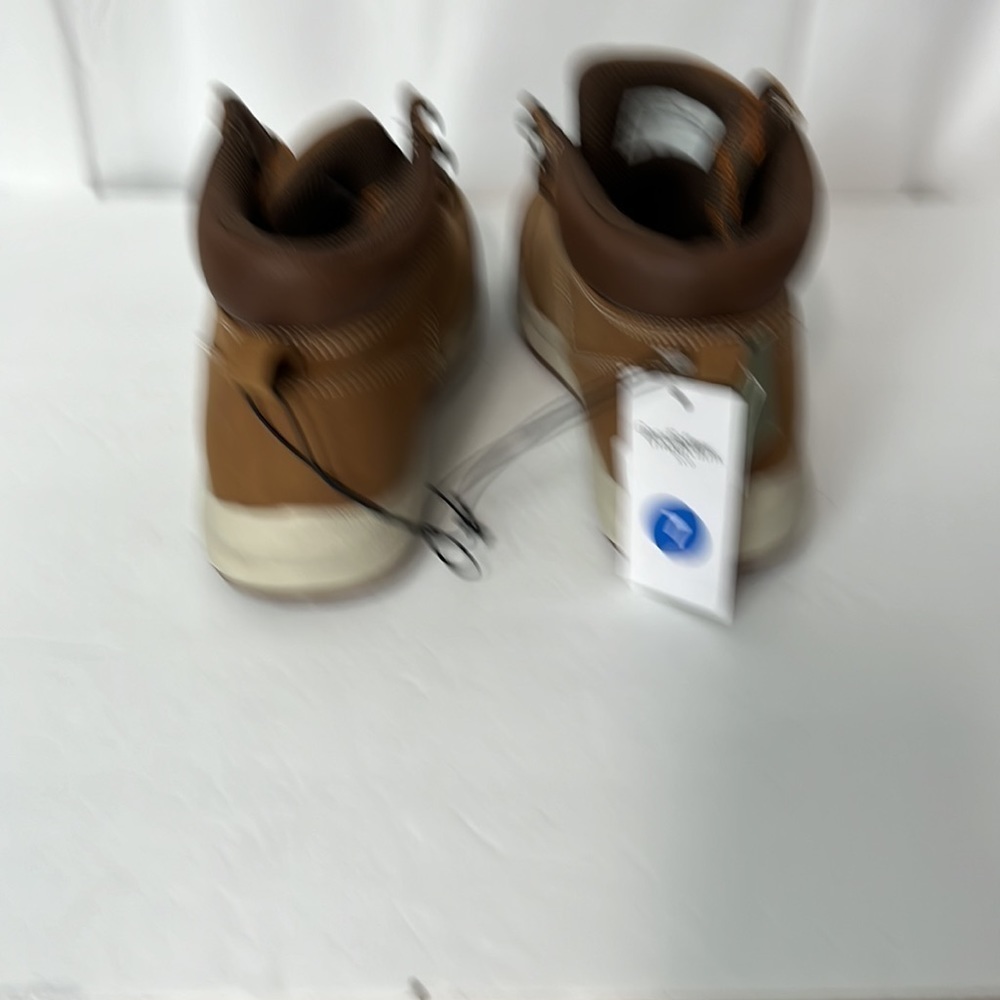 GOODFELLOW and co men’s hiker shoes. - Picture 3 of 6